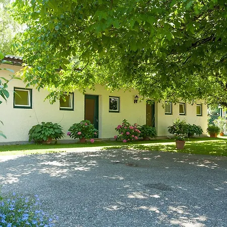 Kaernten Dr. Baumgartner * 法克湖